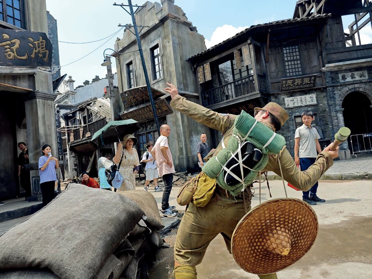 8.88亿人次！这个“超级黄金周”，8090亿元都花在哪？